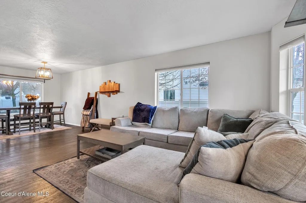 1055 E Warm Springs Avenue Post Falls ID 83854