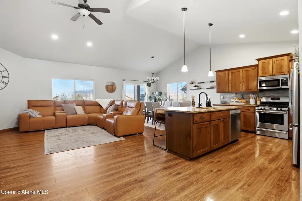13421 N Shimmering Court Rathdrum ID 83858