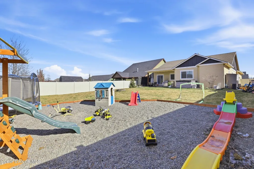 13421 N Shimmering Court Rathdrum ID 83858