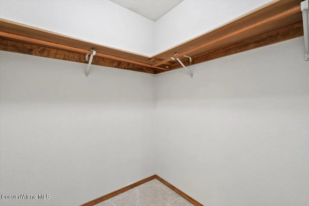 10665 N Oxford Drive Hayden ID 83835