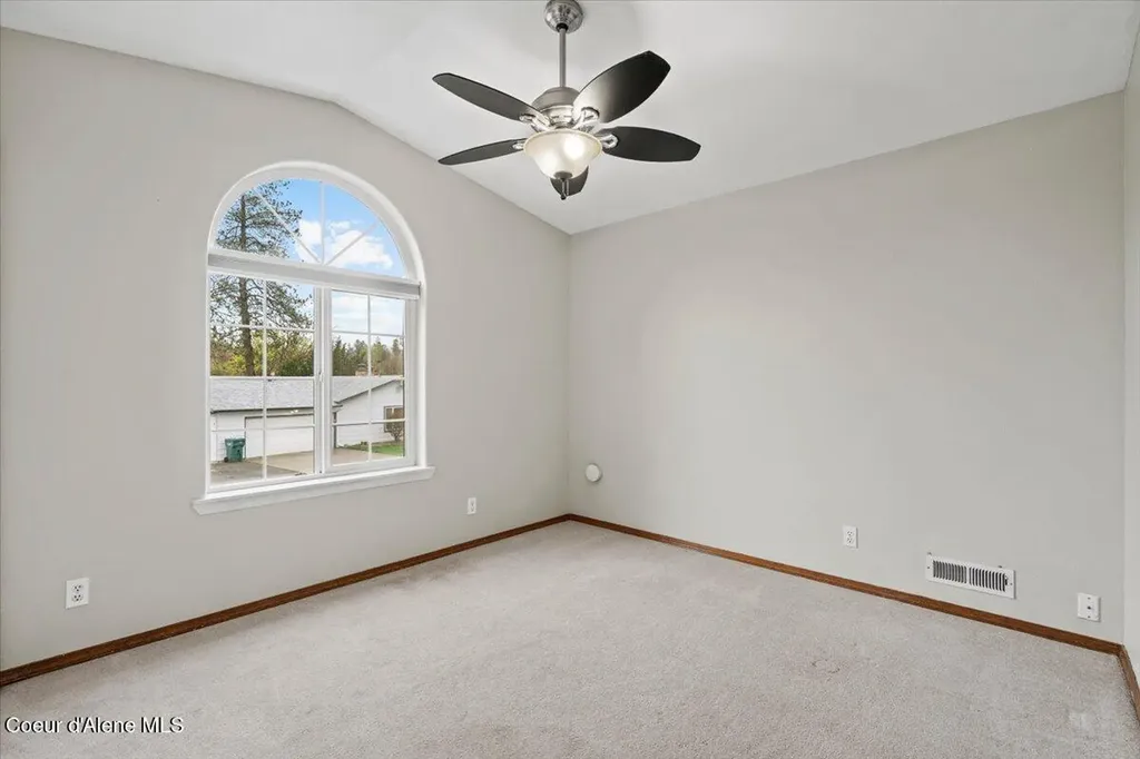 10665 N Oxford Drive Hayden ID 83835
