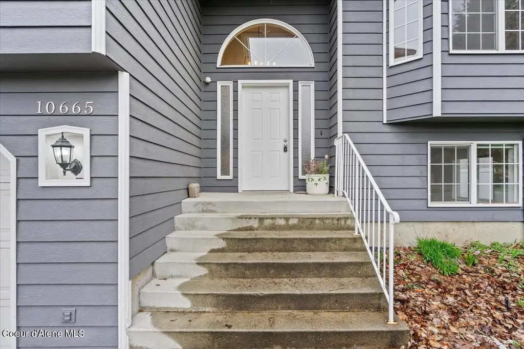 10665 N Oxford Drive Hayden ID 83835