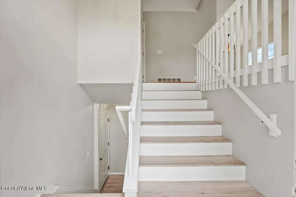 10665 N Oxford Drive Hayden ID 83835