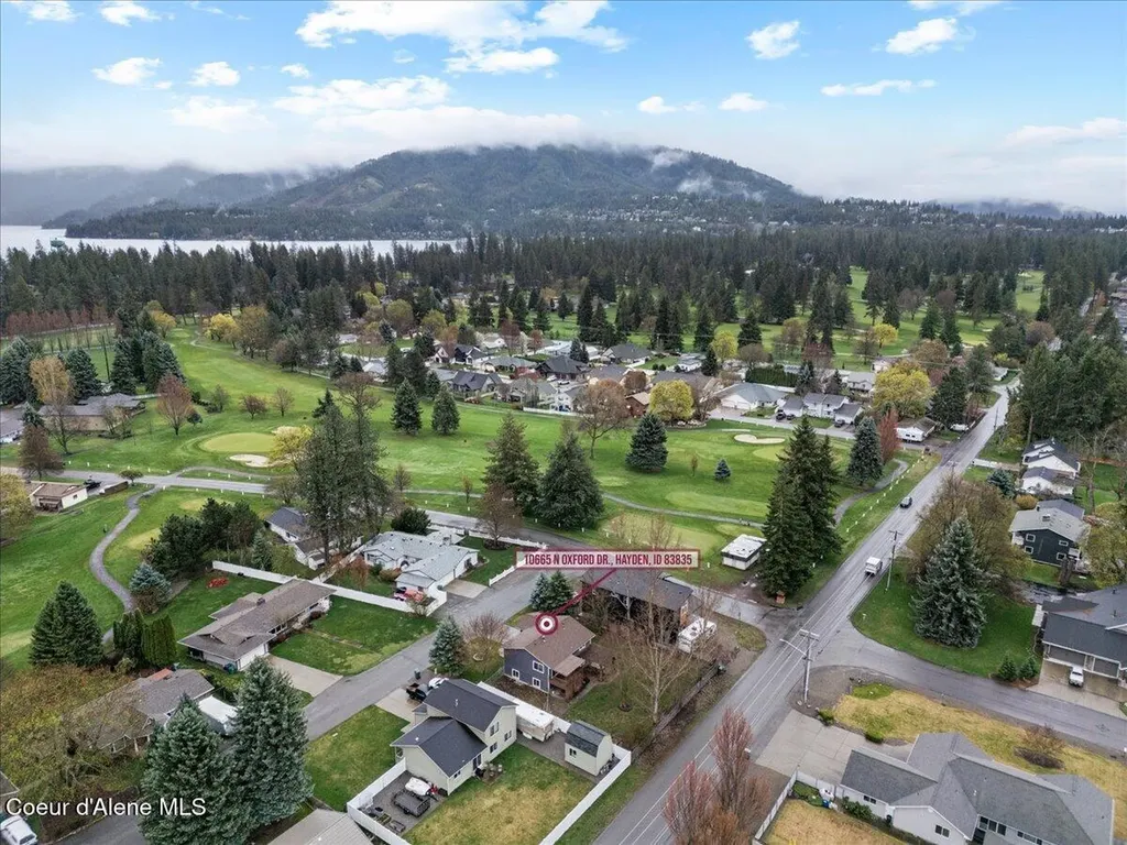 10665 N Oxford Drive Hayden ID 83835