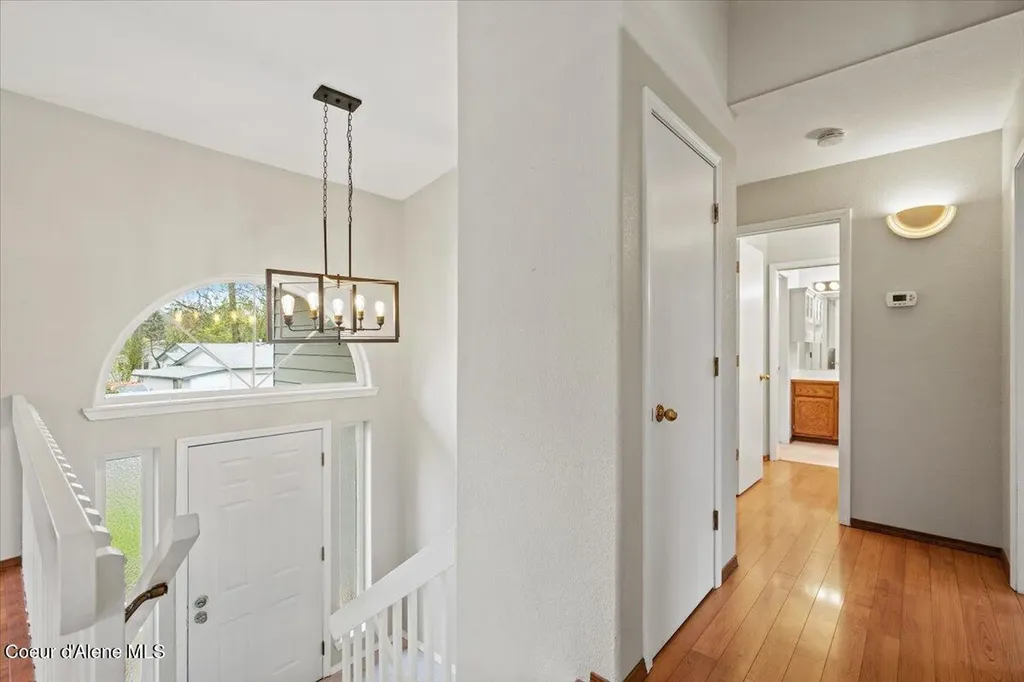 10665 N Oxford Drive Hayden ID 83835