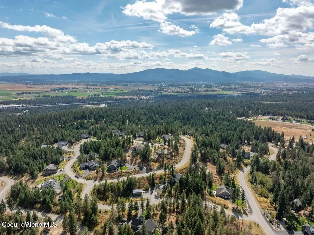 L6B5 N Spiral Ridge Trail Rathdrum ID 83858
