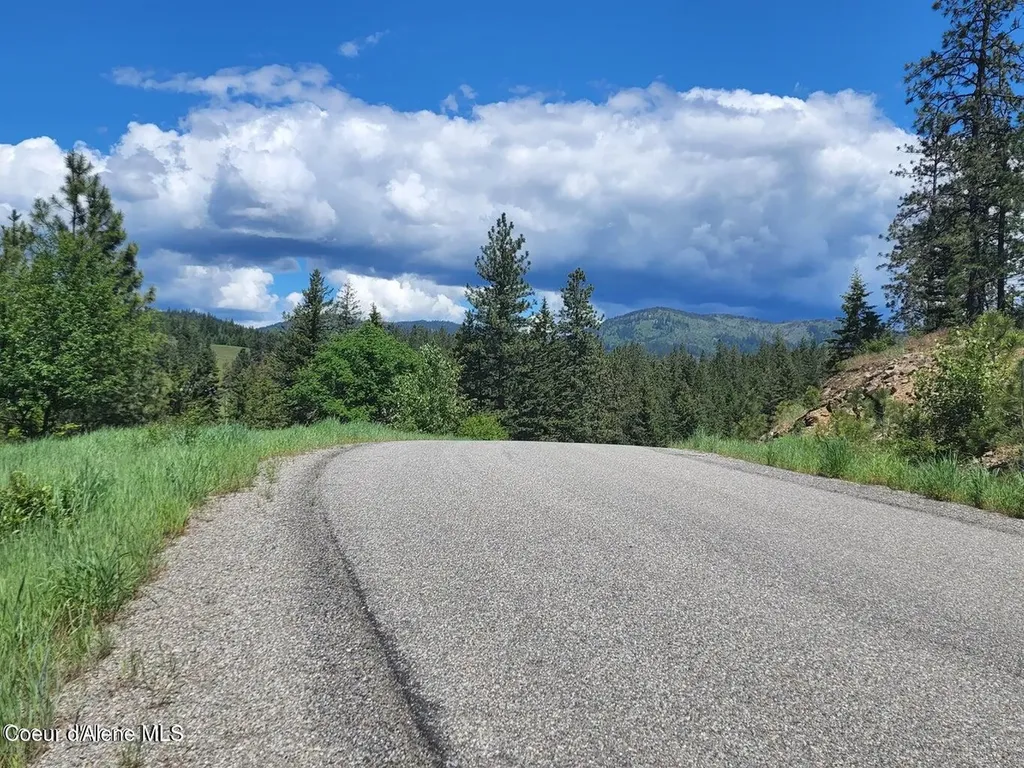 L6B5 N Spiral Ridge Trail Rathdrum ID 83858