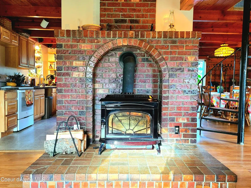 616 Painter Road Clark Fork ID 83811