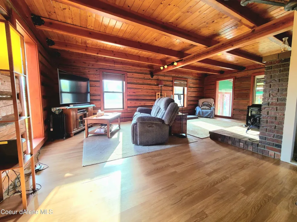 616 Painter Road Clark Fork ID 83811