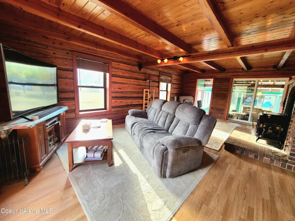 616 Painter Road Clark Fork ID 83811