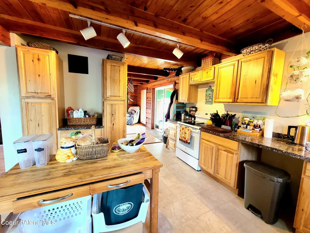616 Painter Road Clark Fork ID 83811