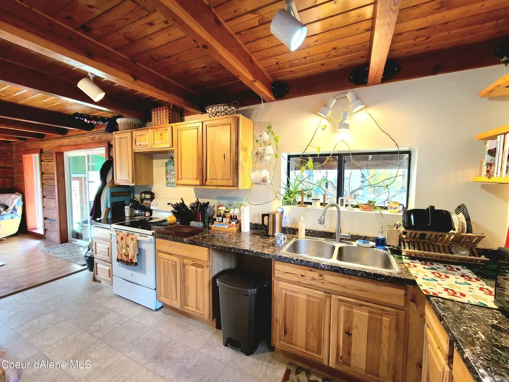 616 Painter Road Clark Fork ID 83811