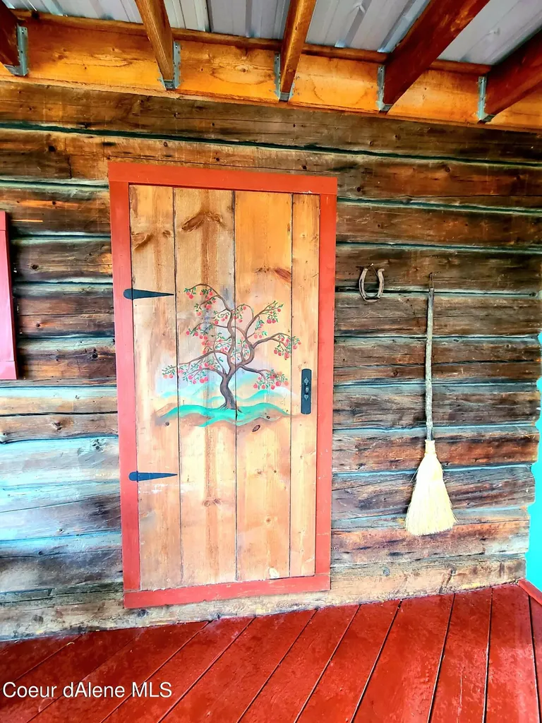 616 Painter Road Clark Fork ID 83811