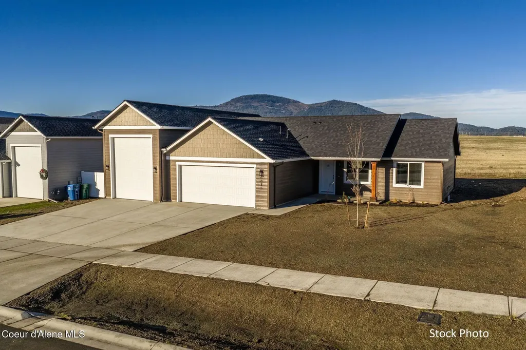 12063 N Lennon Lane Rathdrum ID 83858