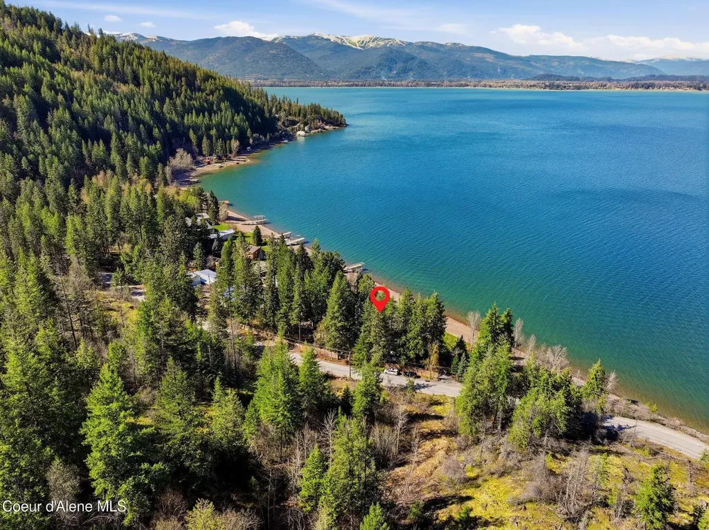5015 Bottle Bay Road Sagle ID 83860