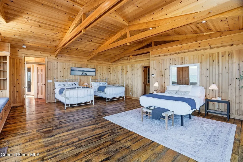5015 Bottle Bay Road Sagle ID 83860