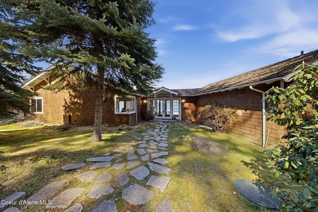 5015 Bottle Bay Road Sagle ID 83860