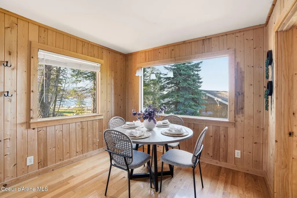 5015 Bottle Bay Road Sagle ID 83860