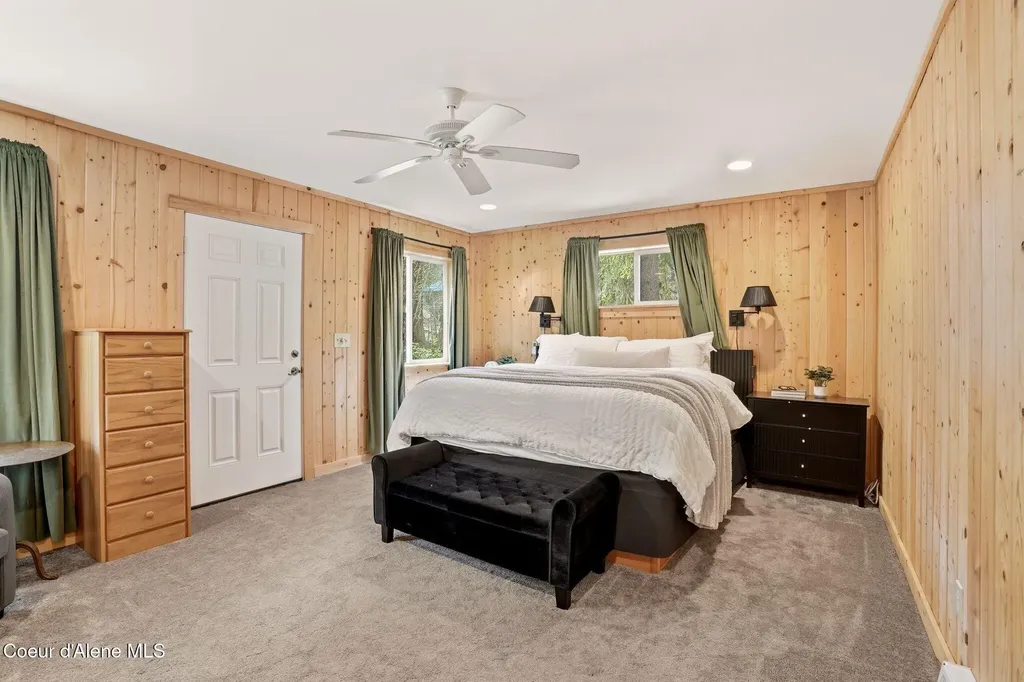 5015 Bottle Bay Road Sagle ID 83860