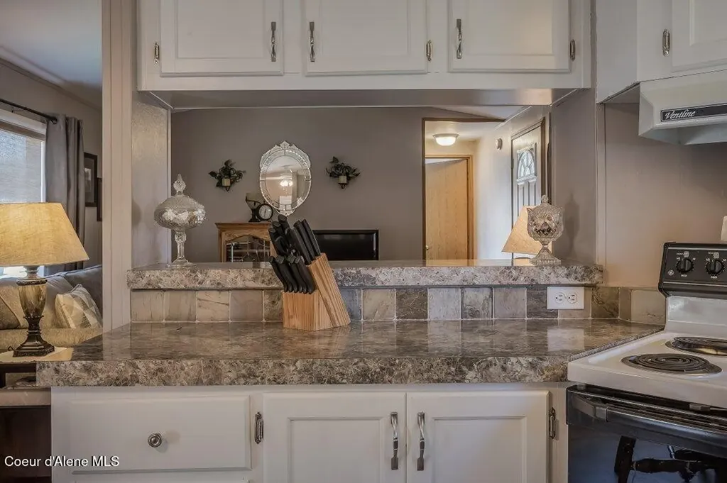 2315 W Lady Anne Way Post Falls ID 83854