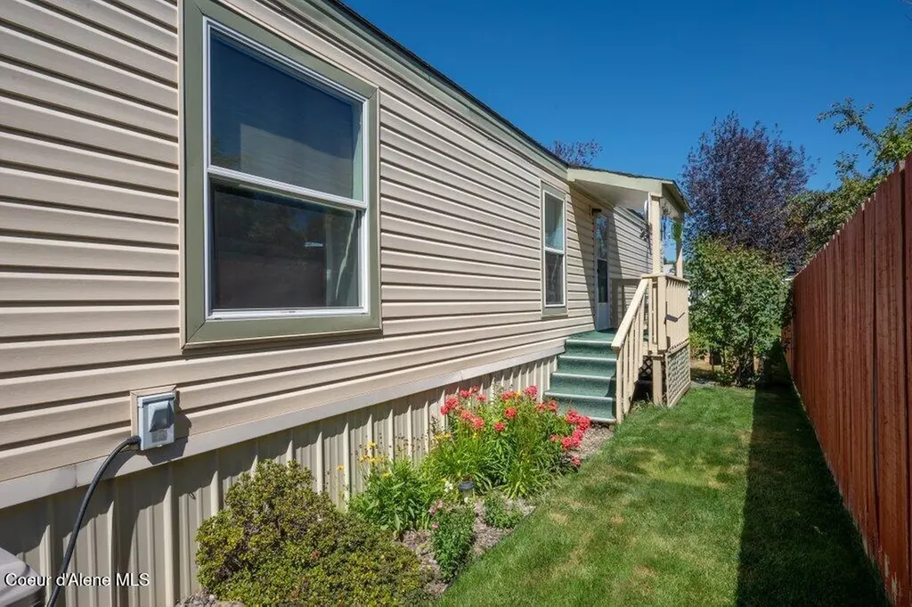 2315 W Lady Anne Way Post Falls ID 83854