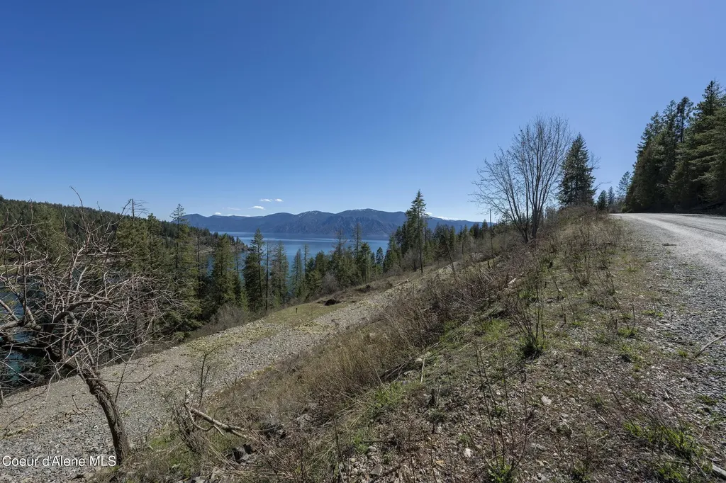 531 Midas Drive Sagle ID 83860