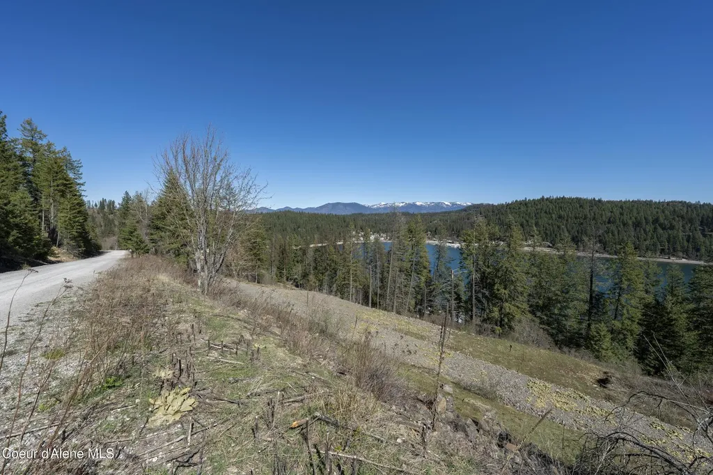 531 Midas Drive Sagle ID 83860