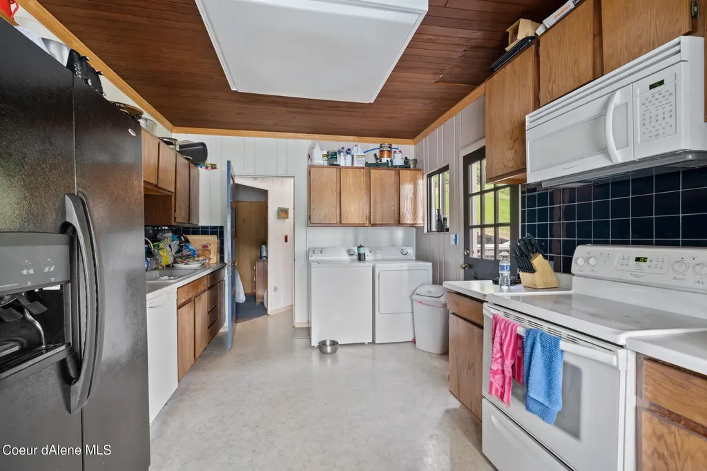 13275 N Nannas Nook Lane Hayden ID 83835