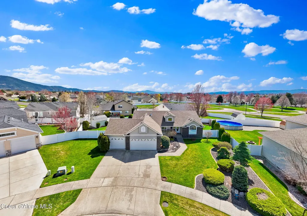 2840 W Mulberry Court Hayden ID 83835