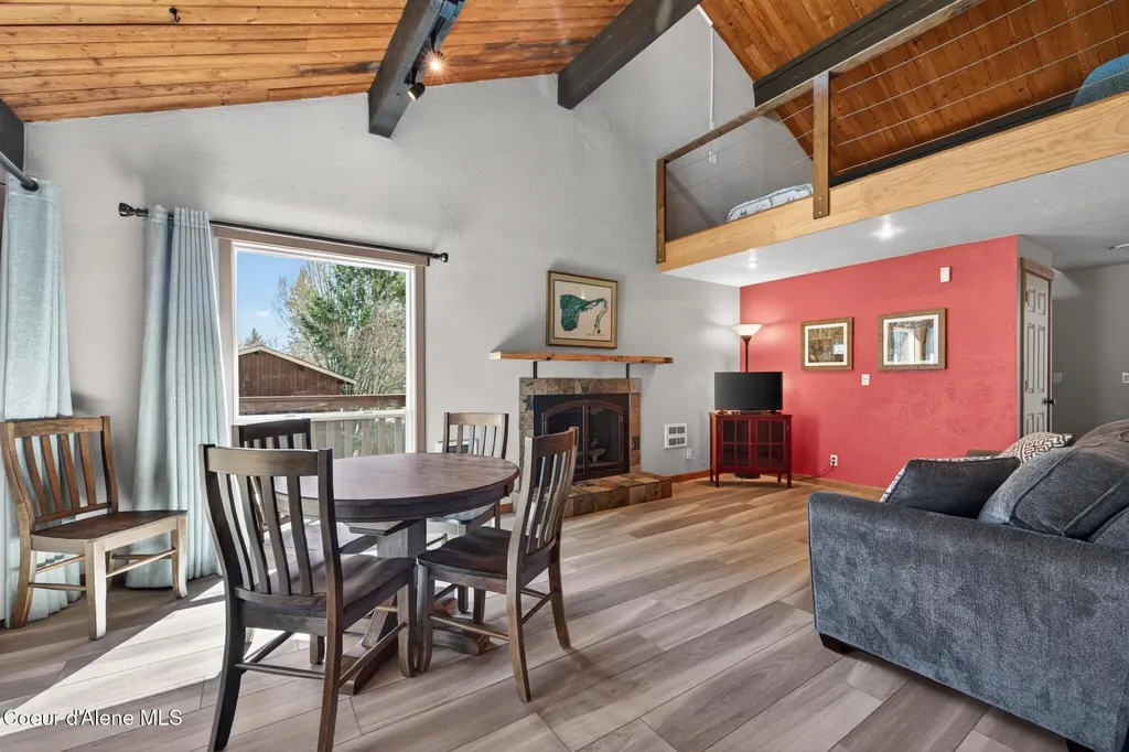 5305 W Fairway Lane Rathdrum ID 83858