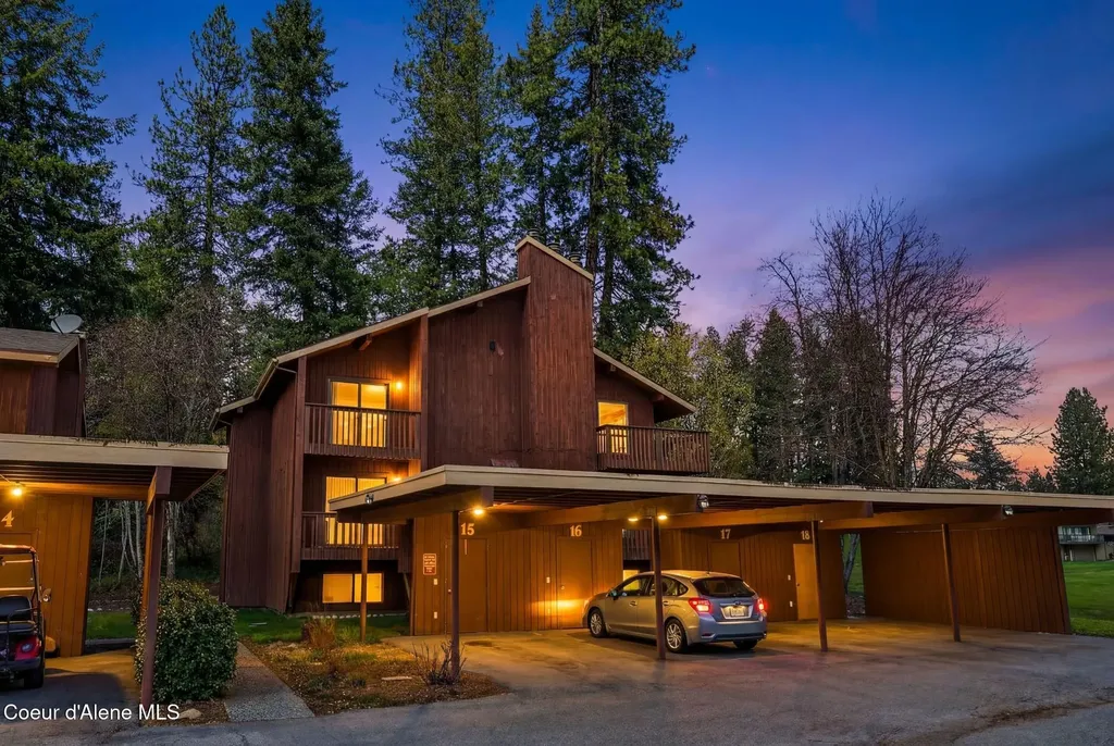 5305 W Fairway Lane Rathdrum ID 83858