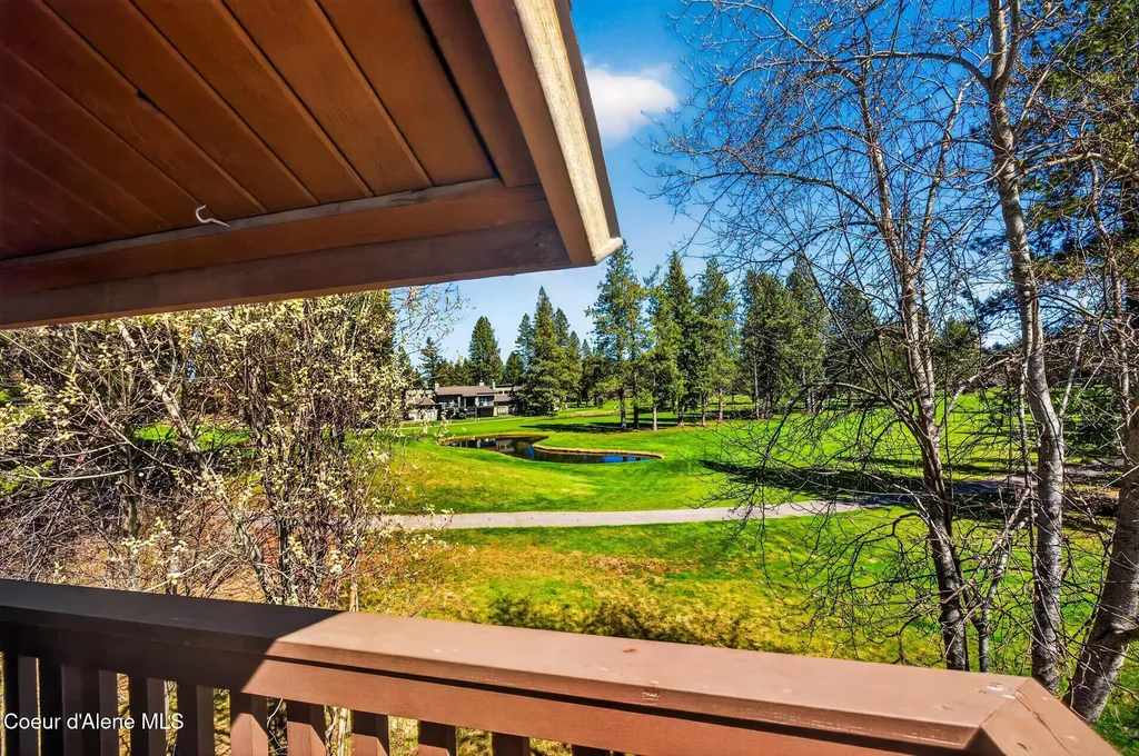 5305 W Fairway Lane Rathdrum ID 83858