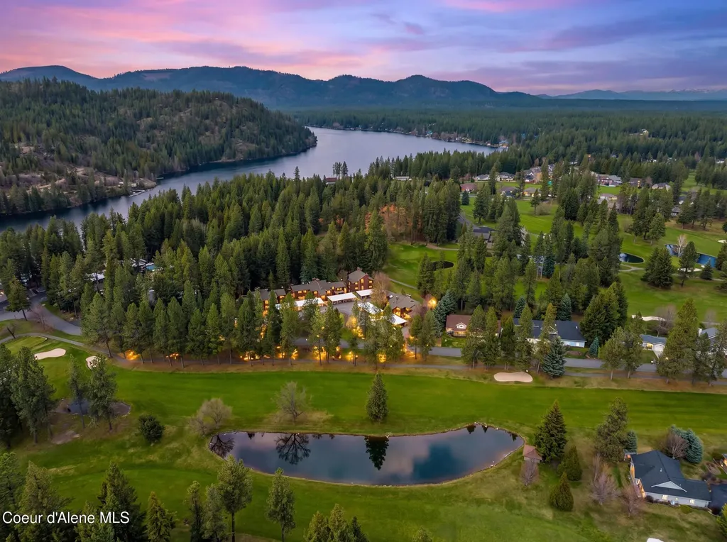 5305 W Fairway Lane Rathdrum ID 83858