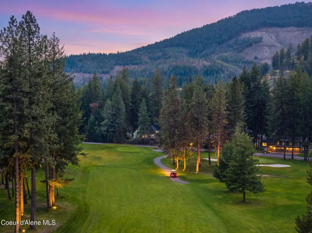 5305 W Fairway Lane Rathdrum ID 83858