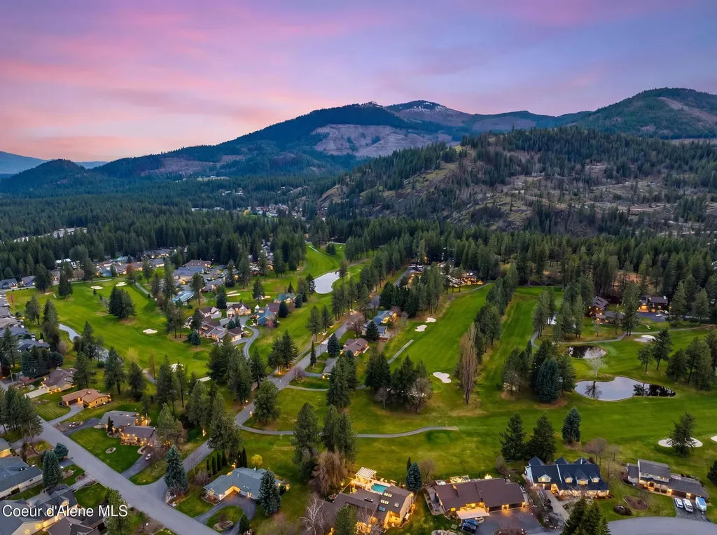 5305 W Fairway Lane Rathdrum ID 83858