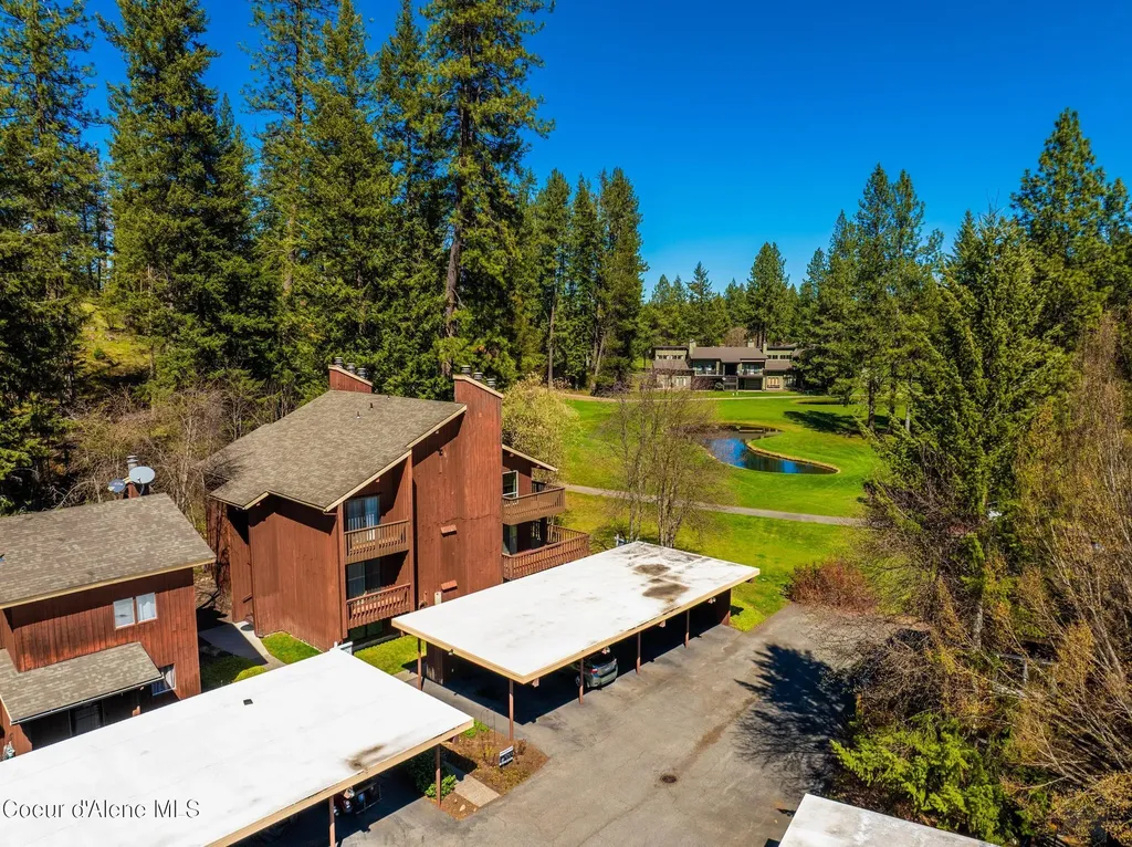 5305 W Fairway Lane Rathdrum ID 83858
