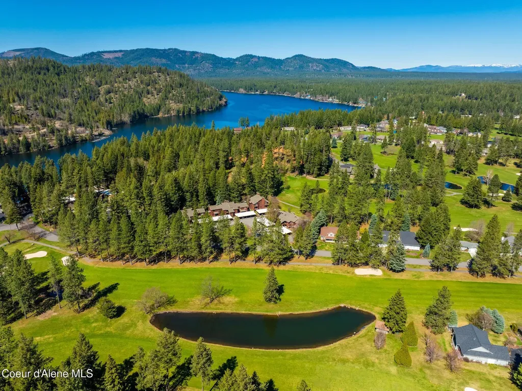5305 W Fairway Lane Rathdrum ID 83858