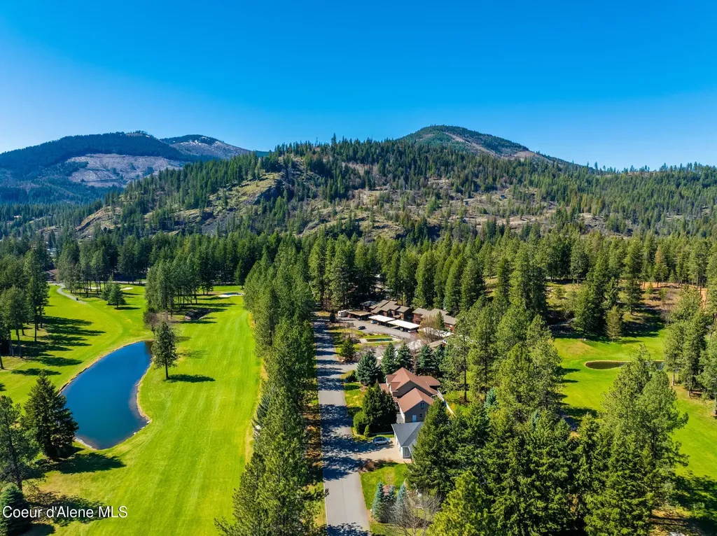 5305 W Fairway Lane Rathdrum ID 83858