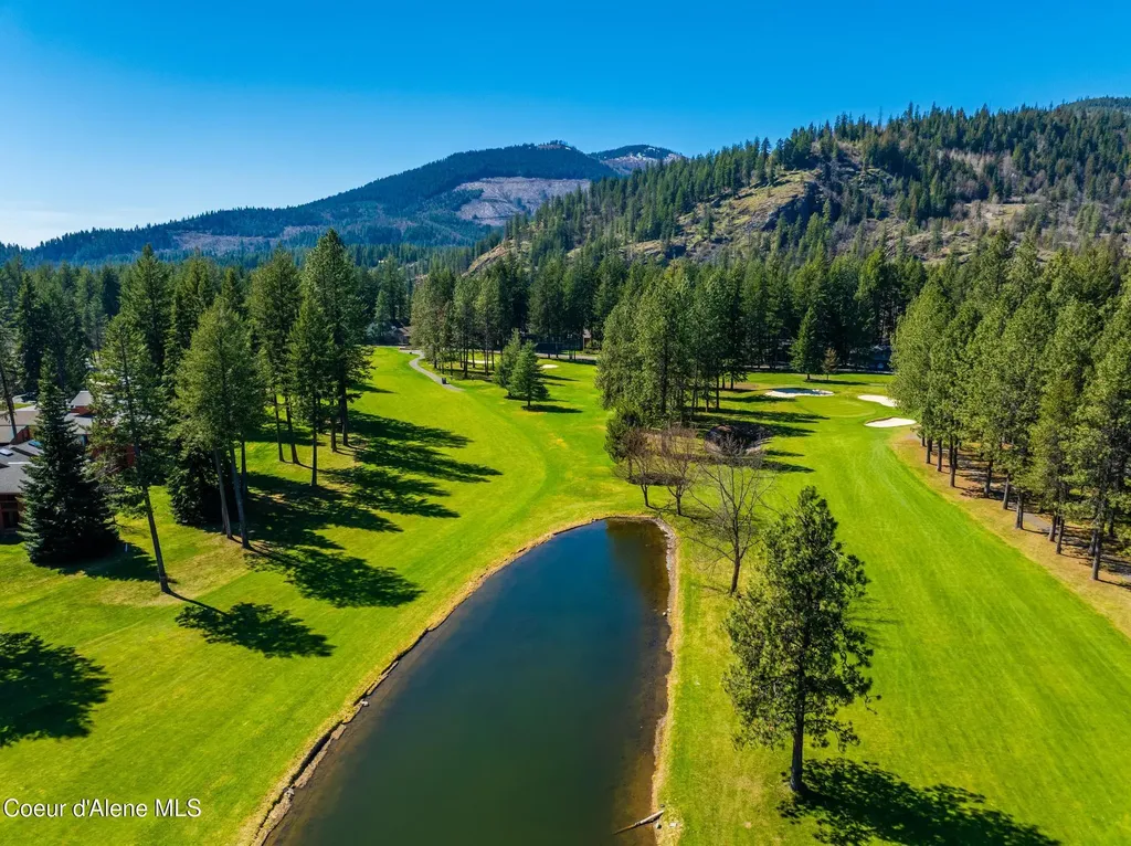 5305 W Fairway Lane Rathdrum ID 83858