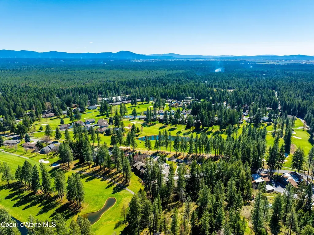 5305 W Fairway Lane Rathdrum ID 83858
