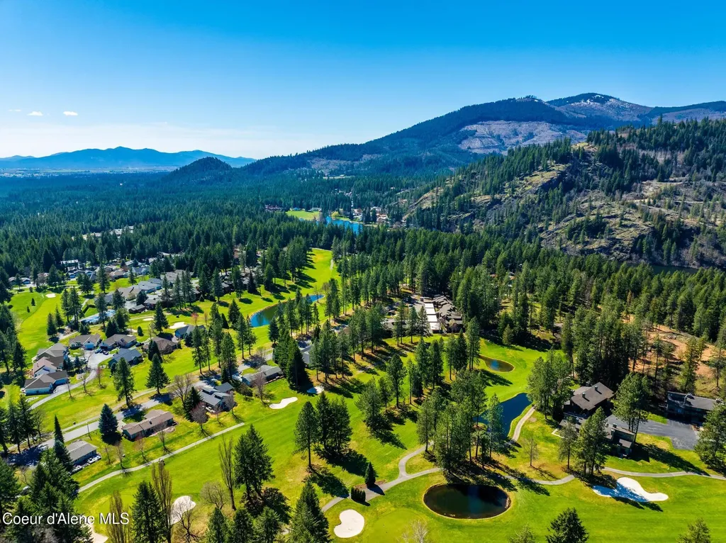 5305 W Fairway Lane Rathdrum ID 83858