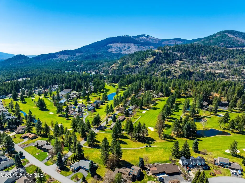 5305 W Fairway Lane Rathdrum ID 83858
