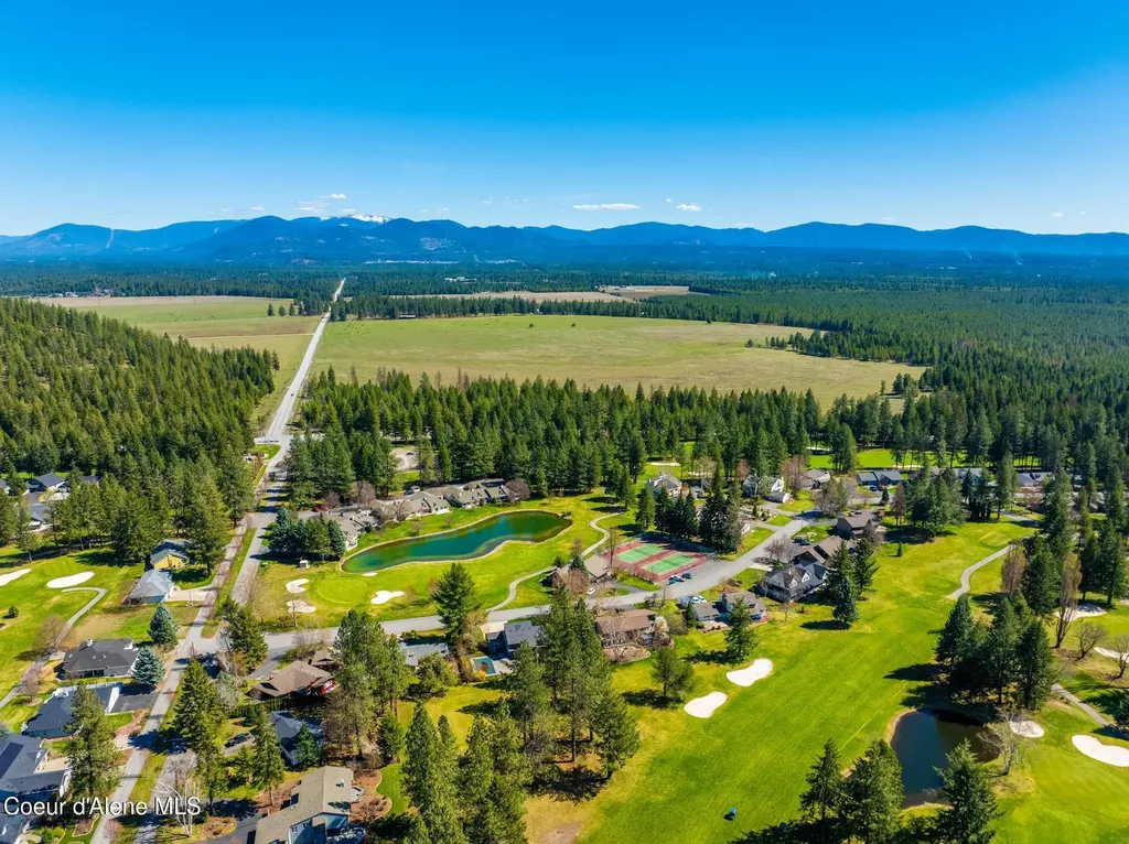 5305 W Fairway Lane Rathdrum ID 83858