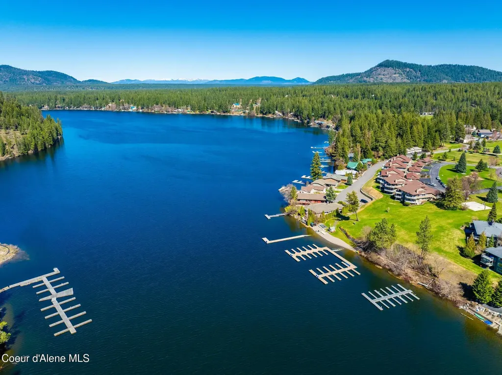 5305 W Fairway Lane Rathdrum ID 83858