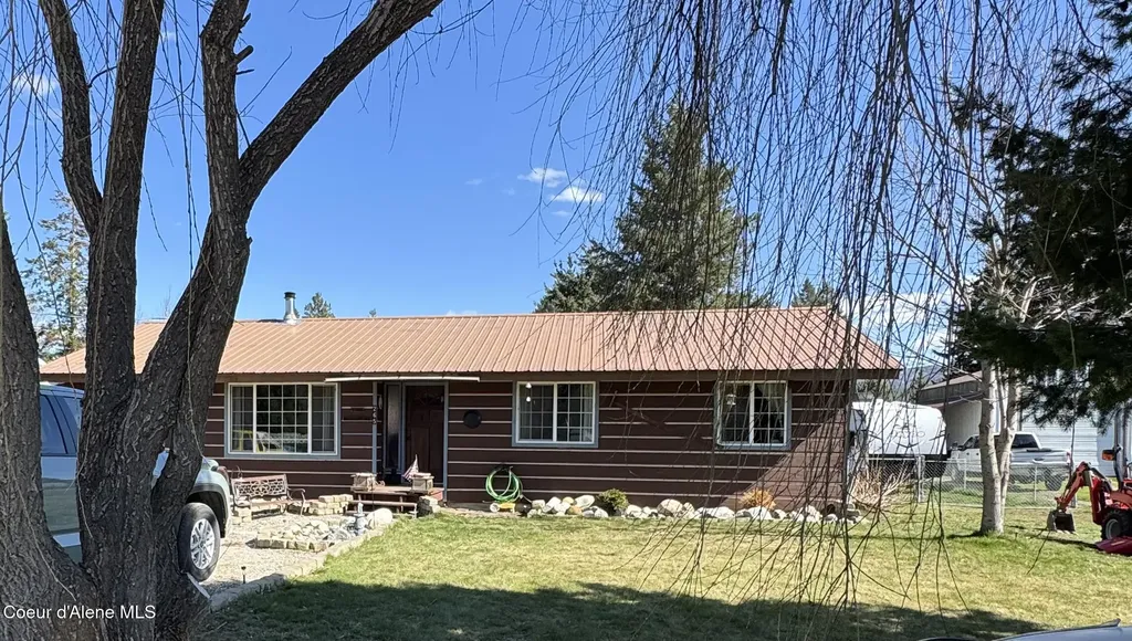 265 Campbell Loop Laclede ID 83841