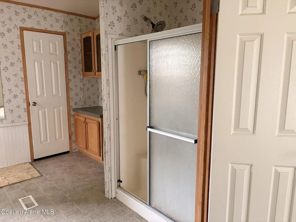 34 Troudt Court Priest River ID 83856