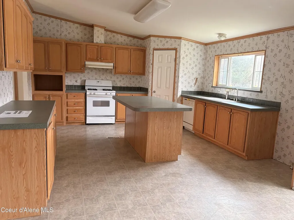 34 Troudt Court Priest River ID 83856