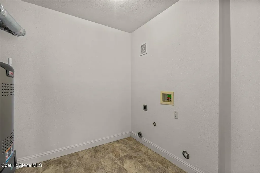 1115 W Palouse Drive Post Falls ID 83854