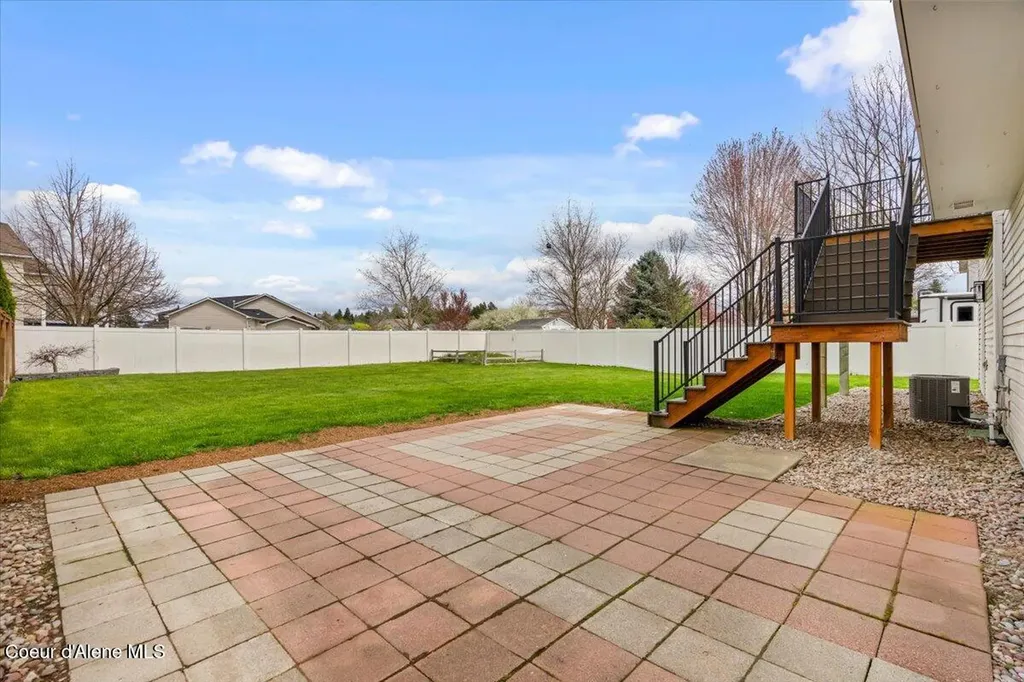 1115 W Palouse Drive Post Falls ID 83854