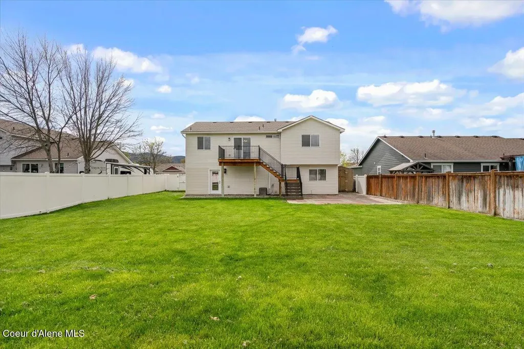 1115 W Palouse Drive Post Falls ID 83854
